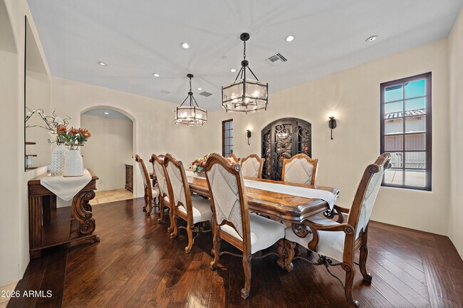 Building Photo - 9290 E Thompson Peak Pkwy