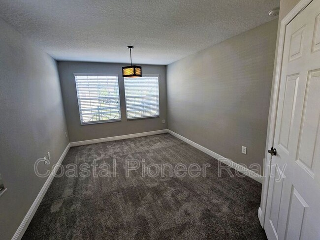 Building Photo - 30219 Southwell Ln