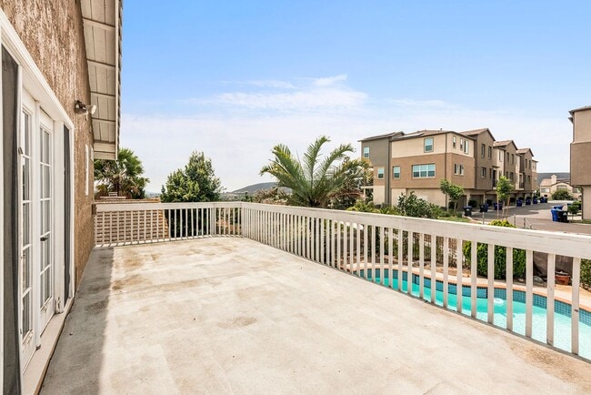 Building Photo - 13960 Carmel Ridge Rd