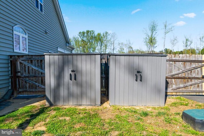 Building Photo - 11492 Wisteria Ln