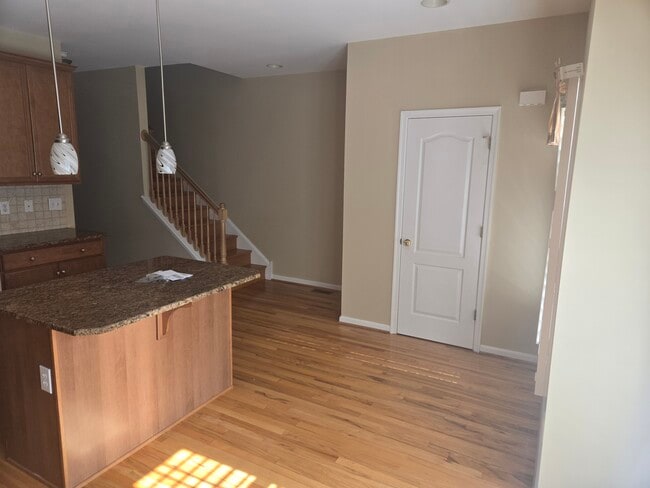Building Photo - 123 Pumpkin Patch Ln