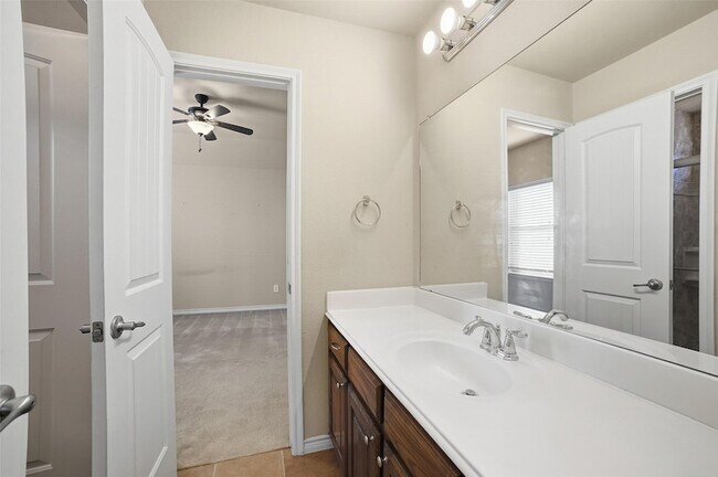 Building Photo - 1205 Dripping Springs Ln