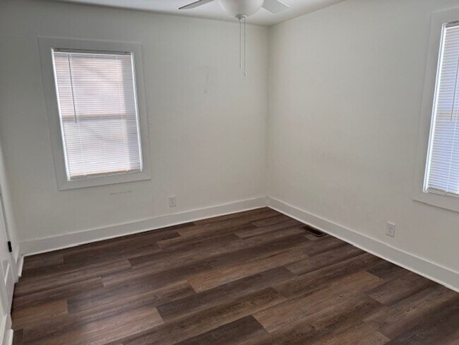 Building Photo - 1118/1120 N. Tennessee Blvd.