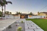 Building Photo - Stunningly Renovated 3Bdm 2Ba Home + Casita in Poway!