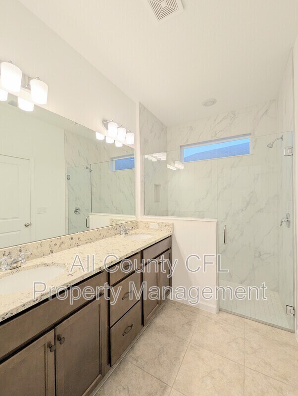 Building Photo - 4354 Davos Dr