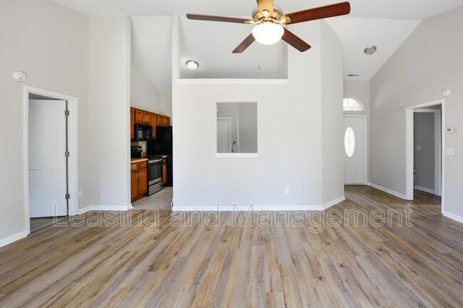 Building Photo - 801 Alwyn Blvd