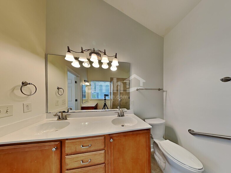 Building Photo - 8428 Whisper Ridge Pl