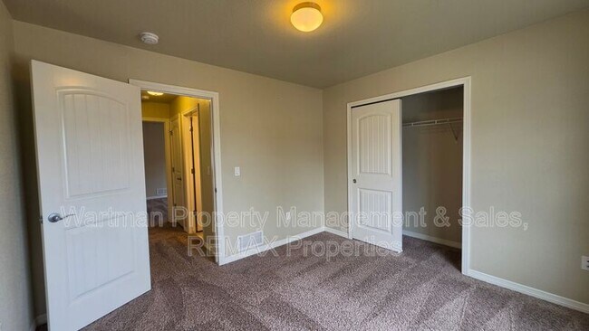 Building Photo - 907 Salmon Pond Way