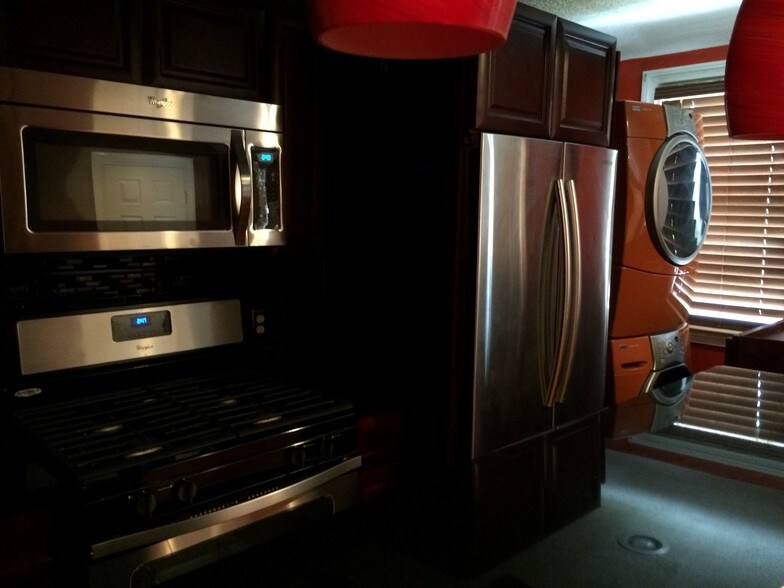 Building Photo - 241 E Township Line Rd