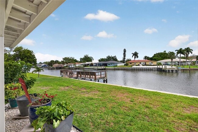 Building Photo - 6537 Cape Hatteras Way NE