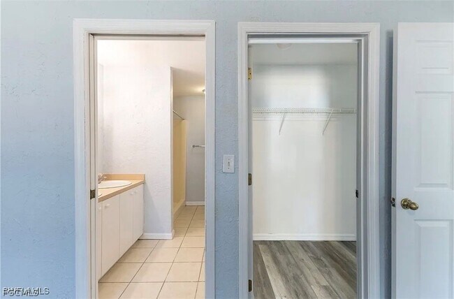 Building Photo - 4716 1st St SW