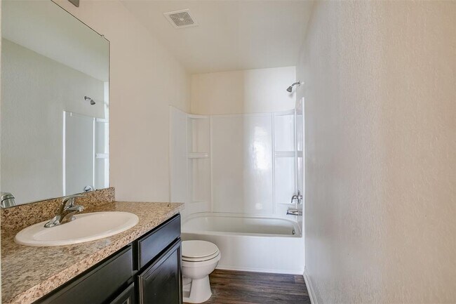 Building Photo - 149 Proclamation Ave