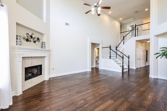 Building Photo - 9626 Red Rugosa Dr