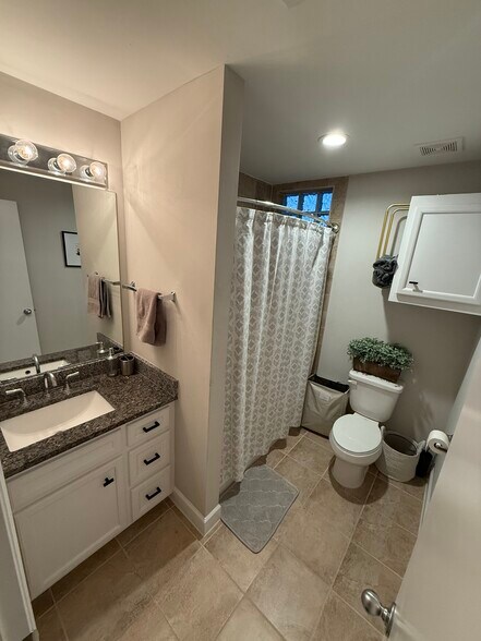 Building Photo - 8705 Bryam