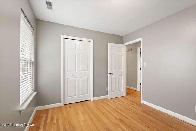 Building Photo - 609 Fenley Ave