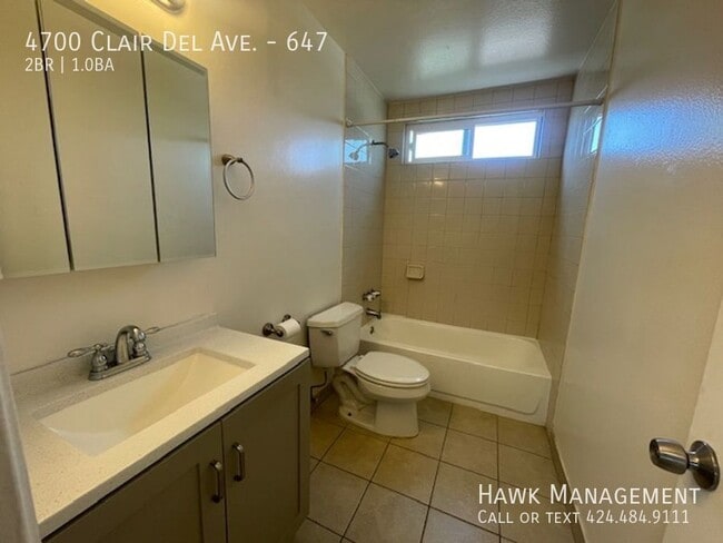 Building Photo - 4700 Clair Del Ave
