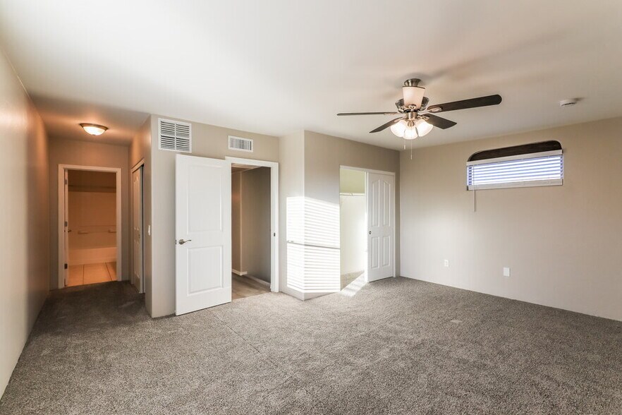 Building Photo - 6866 S Camino De Azar