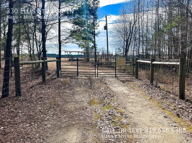 Building Photo - 330 Ellis Stewart Ln