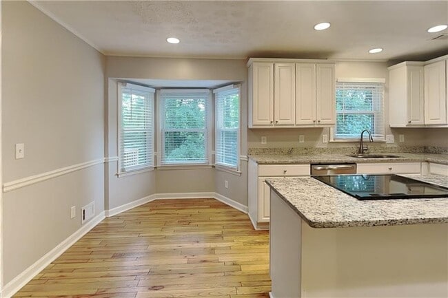 Building Photo - 115 Spring Ridge Ct