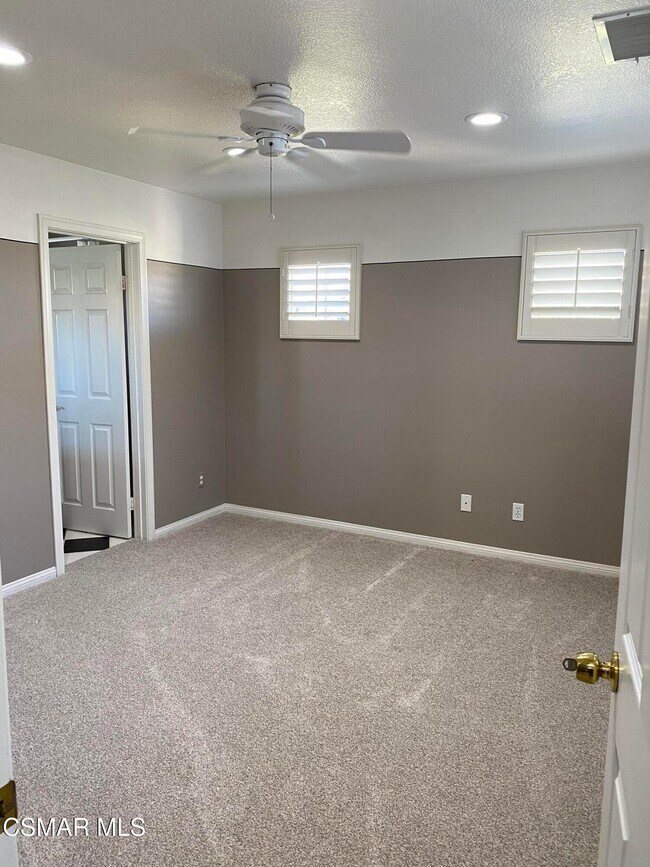 Building Photo - 3082 Eaglewood Ave