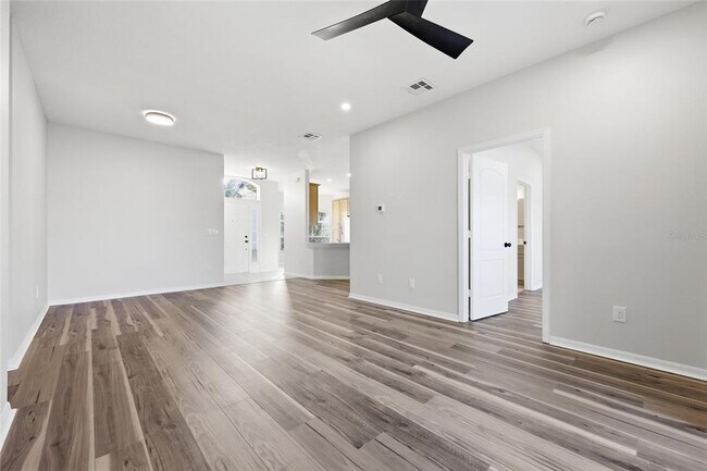 Building Photo - 4506 Waterside Pointe Cir