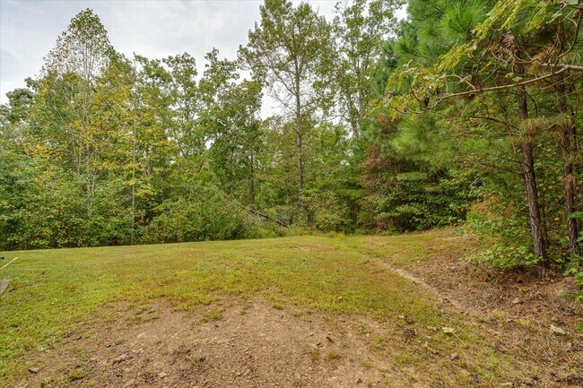 Building Photo - Charming 3-Bed / 2-Bath Home - Reduced Rat...