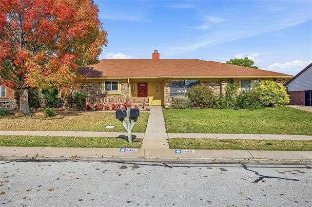 Primary Photo - 2425 Oakmont Dr