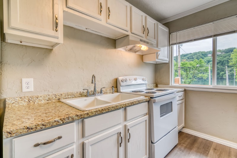 Building Photo - 2806 MO-76