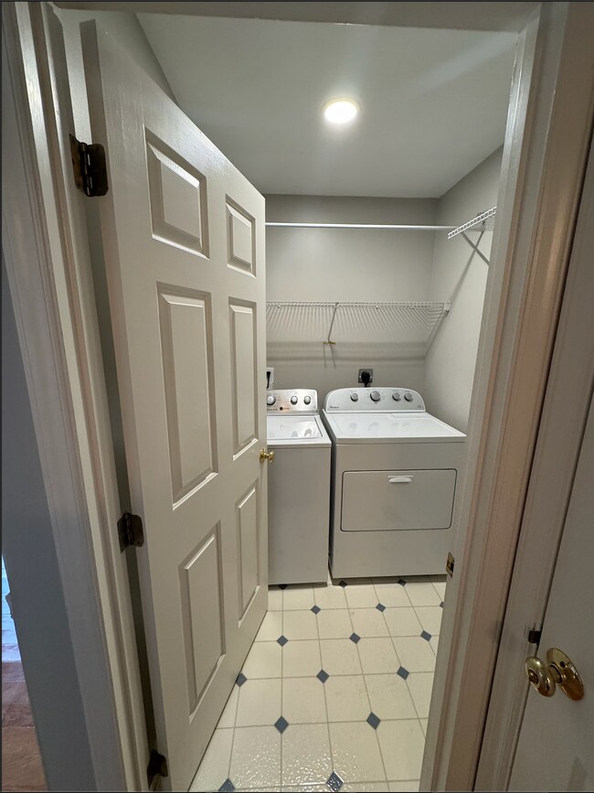 Building Photo - 104 Union Mills Way