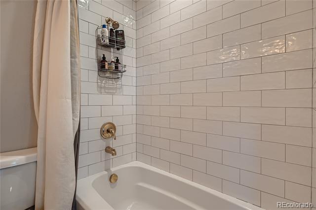 Building Photo - 2305 Hudson St