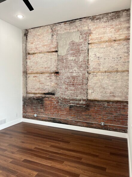 Building Photo - 174 Park Ave