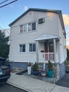 Building Photo - 15 Paradiso St