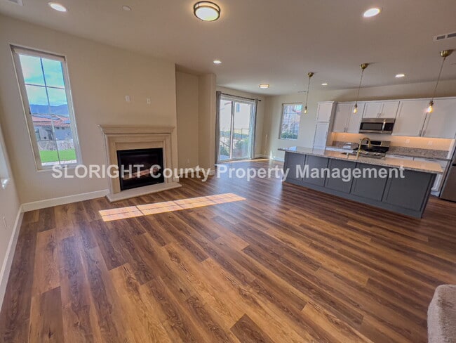 Building Photo - LEASE PENDING- Beautiful Home with Views in Toscano Neighborhood - 3 Bed / 2.5 Bath