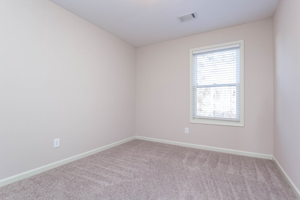 Building Photo - 537 Pringle Dr NE