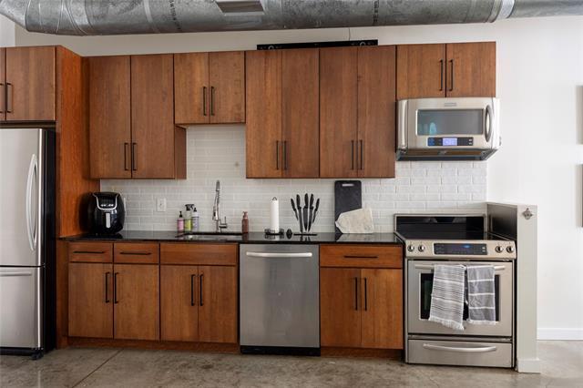 Building Photo - 1122 Jackson St