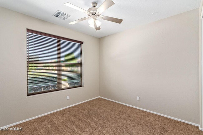 Building Photo - 15465 W Glenrosa Ave