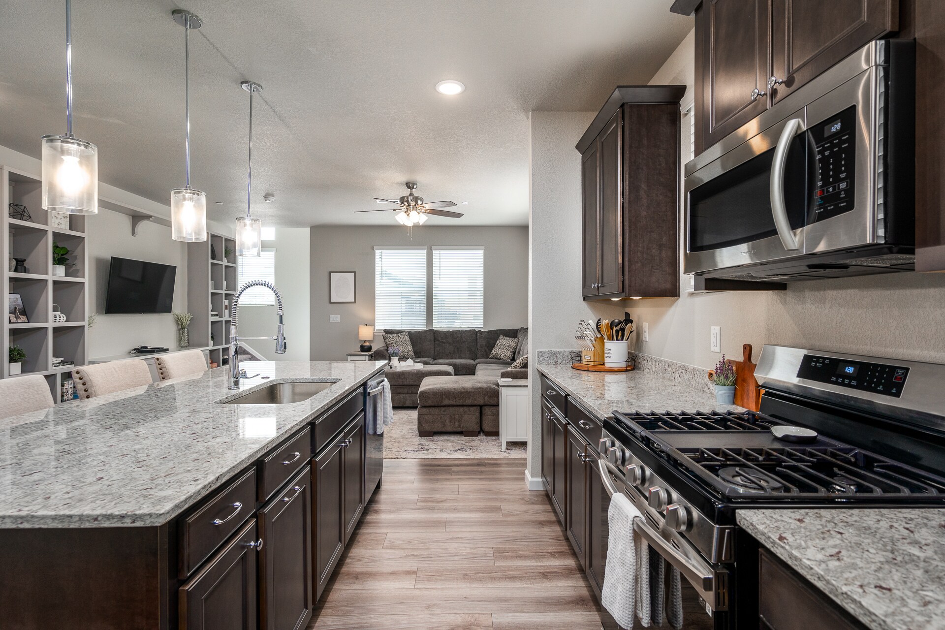 Building Photo - 1643 Rose Quartz Hts