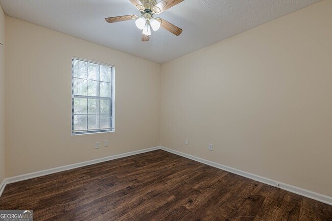 Building Photo - 3256 Brisbane Way