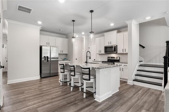 Building Photo - 4635 Cypress Pk Dr