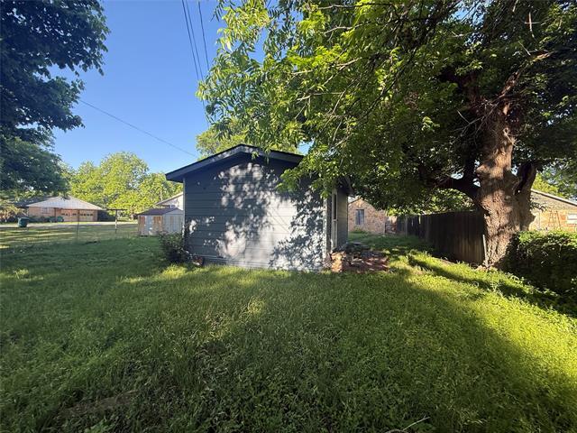 Building Photo - 117 Bowie St