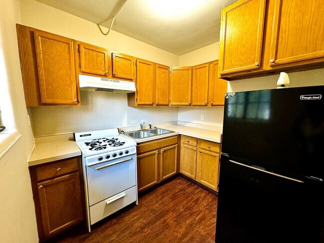 Building Photo - 117 Highland Pkwy