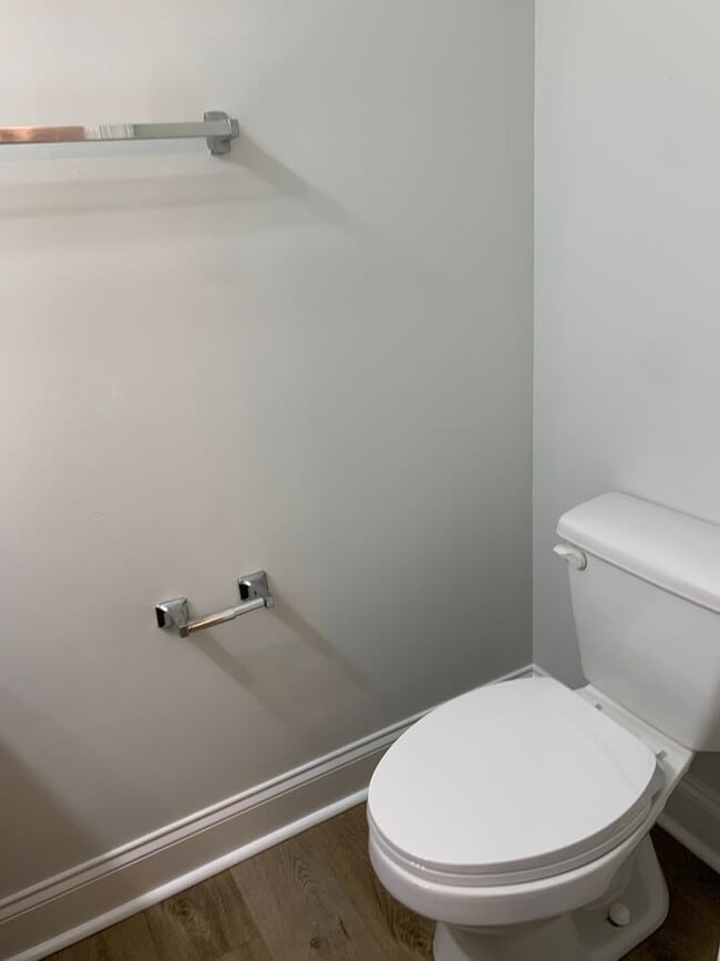 Building Photo - 2 Bedroom 1.5 Bath Townhome in Pleasant Gr...