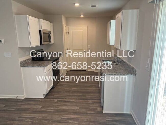 Building Photo - BRAND NEW single family house!3bedrooms