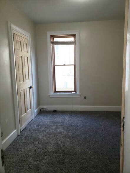 Building Photo - 4 High St