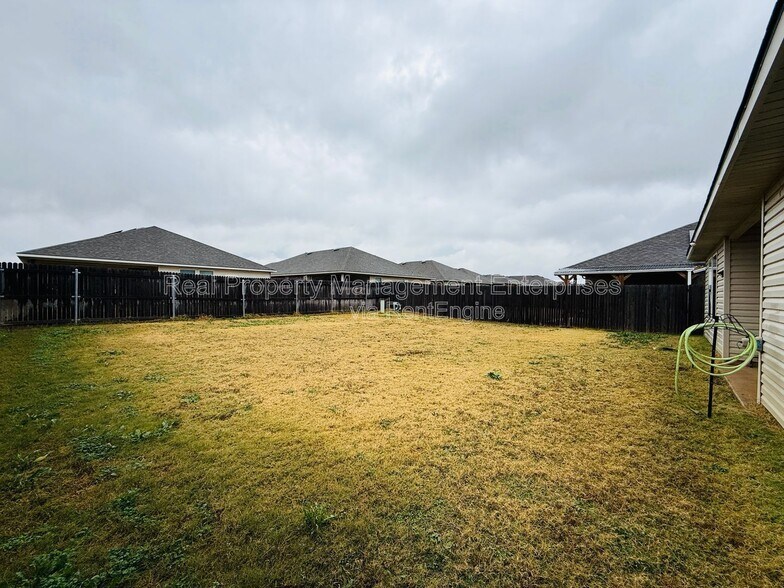 Building Photo - 4301 Montage Blvd