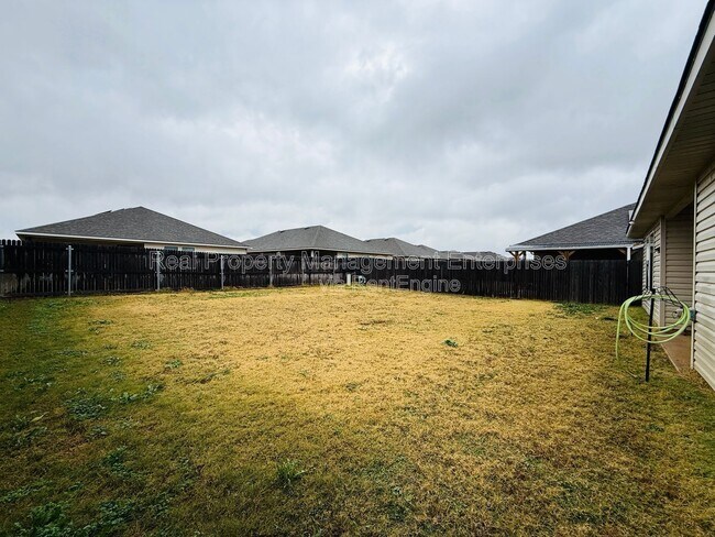 Building Photo - 4301 Montage Blvd