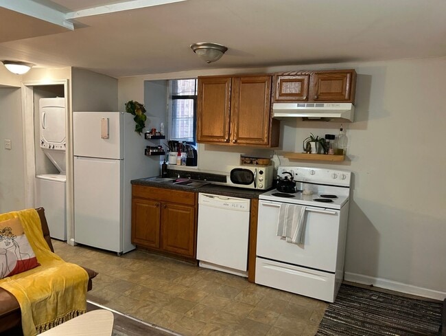 Building Photo - 312 S Upper St