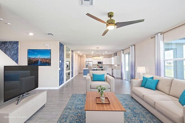 Building Photo - 12523 NW Copper Creek Dr