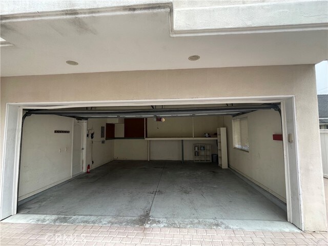 Building Photo - 413 N Elena Ave