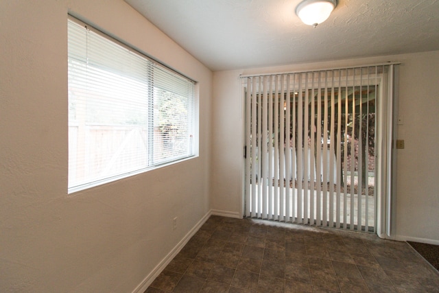 Building Photo - Great 1-Bedroom, 1-Bath Duplex With Large Bonus Room!